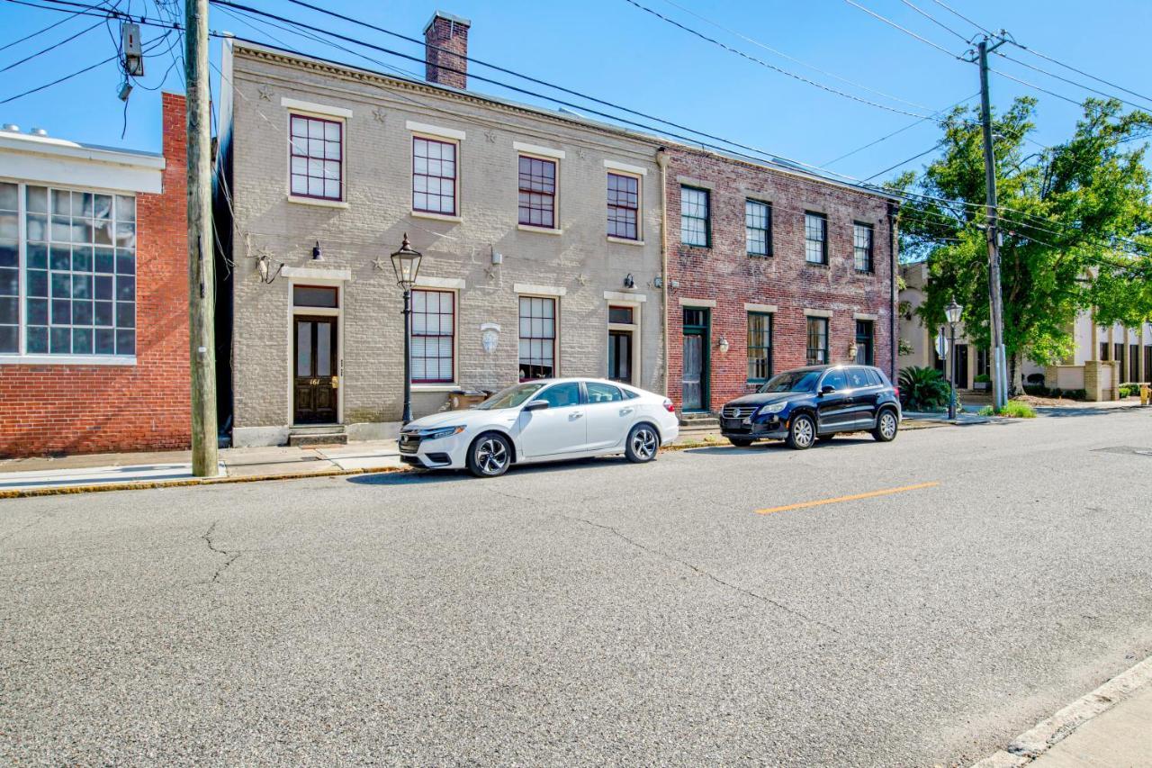Apartamento Stars On State In The Heart Of Downtown Historic District Mobile Exterior foto